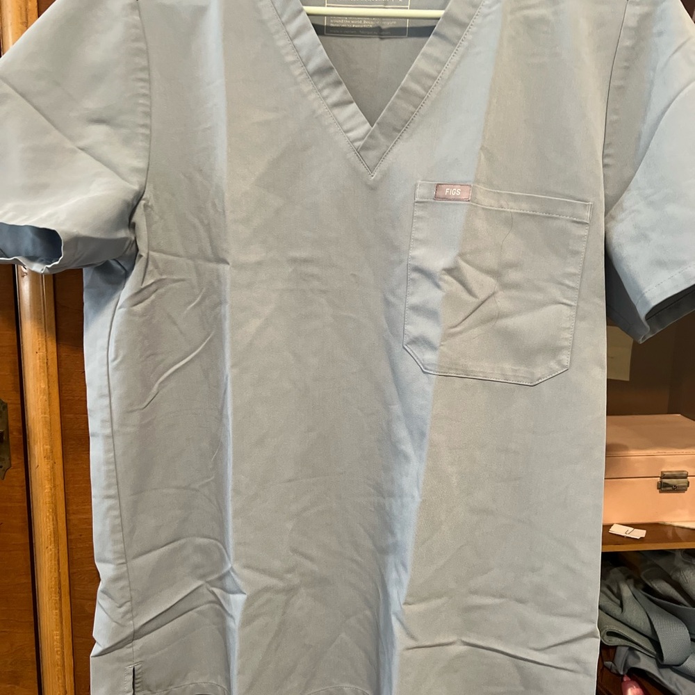 Light Blue Scrub Top - Picture 2 of 2